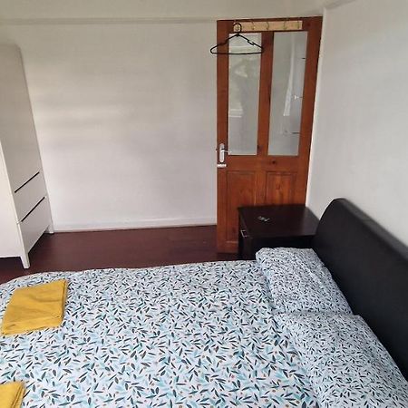 Ritzs Place Northolt  Exterior foto